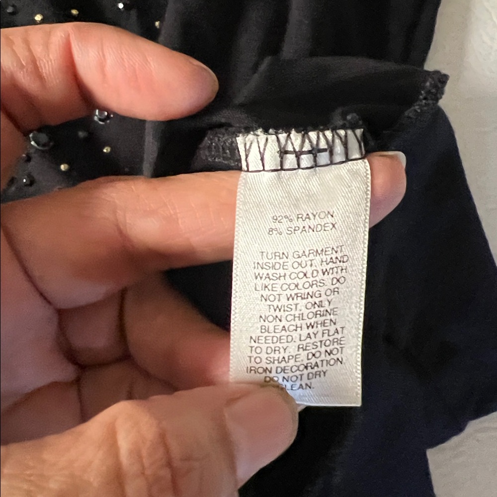 White House Black Market Black Top size L - Picture 6 of 12